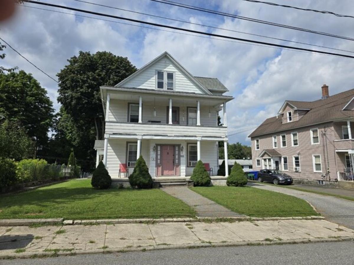 Picture of Home For Sale in Torrington, Connecticut, United States