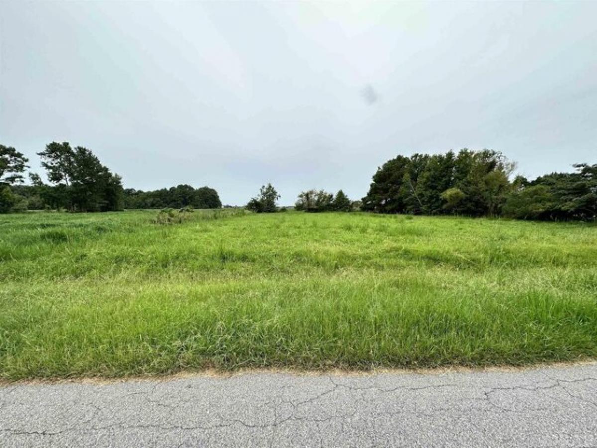 Picture of Residential Land For Sale in Elizabeth City, North Carolina, United States