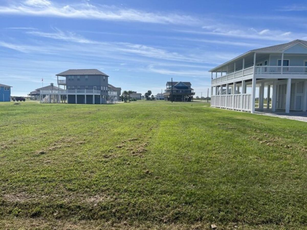 Picture of Residential Land For Sale in Crystal Beach, Texas, United States