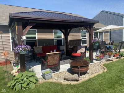 Home For Sale in Sheridan, Indiana