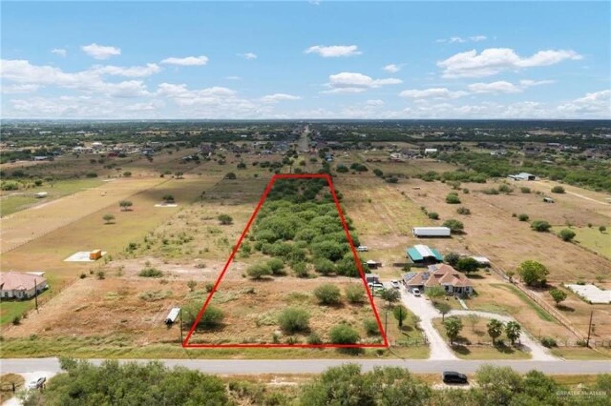 Picture of Residential Land For Sale in Monte Alto, Texas, United States