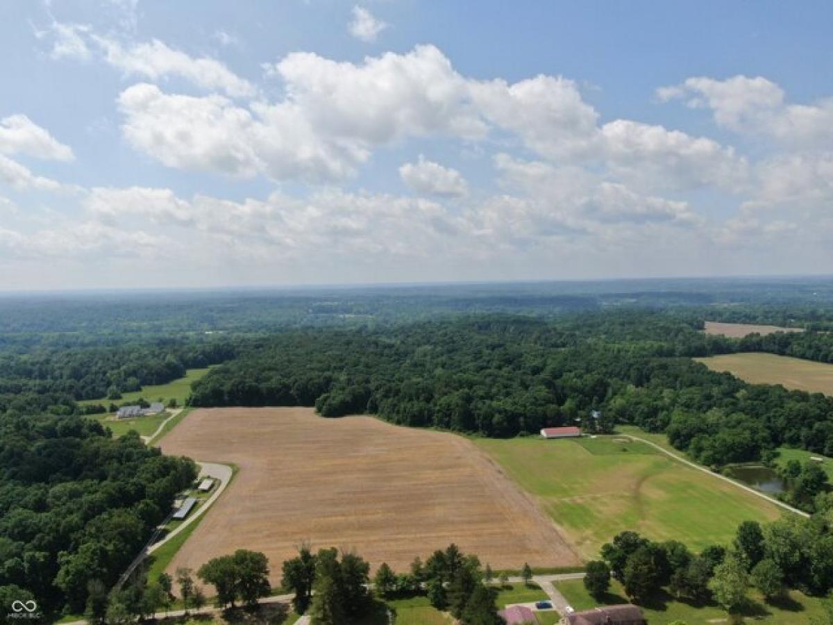 Picture of Residential Land For Sale in Martinsville, Indiana, United States