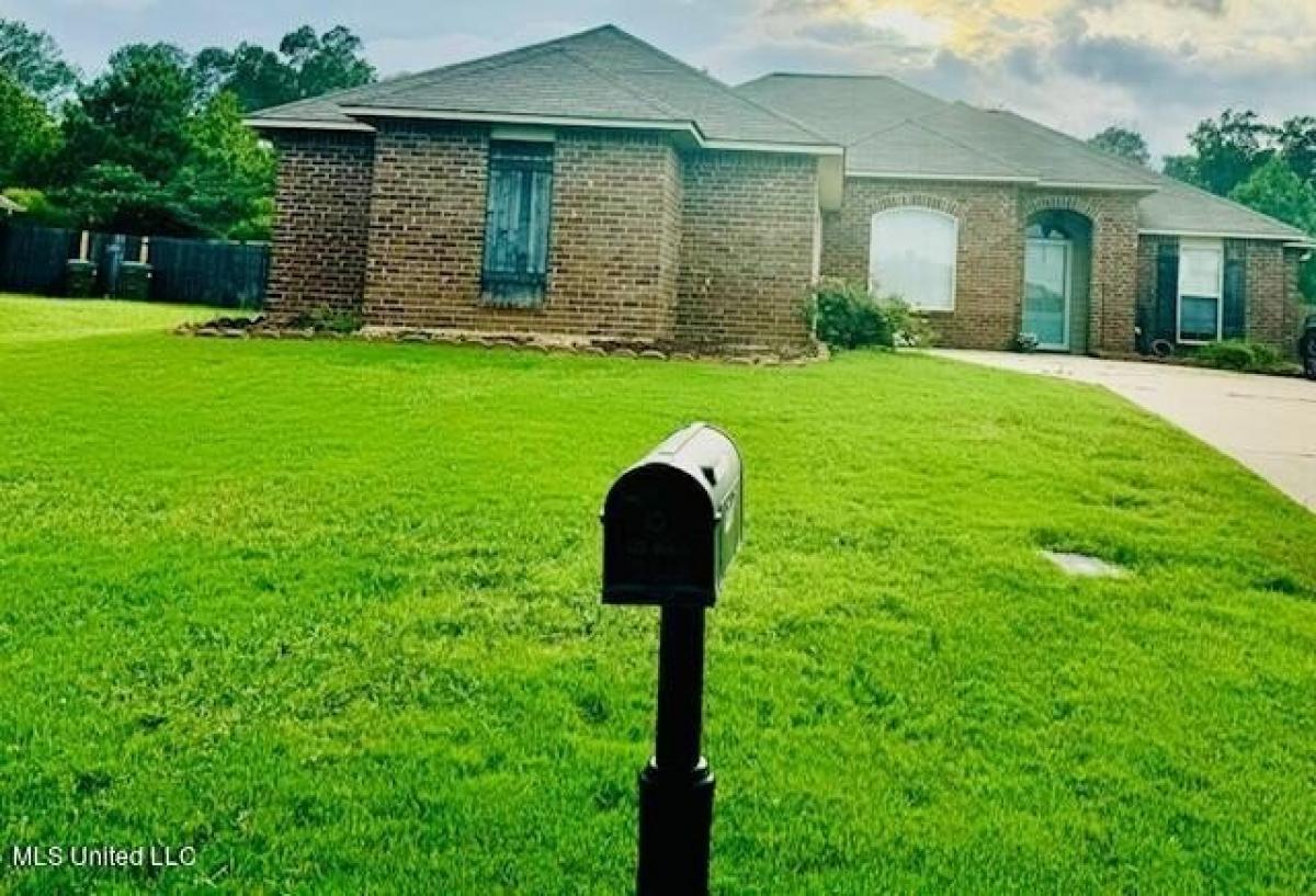 Picture of Home For Sale in Terry, Mississippi, United States