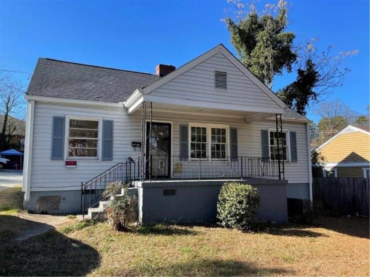 Picture of Home For Sale in East Point, Georgia, United States