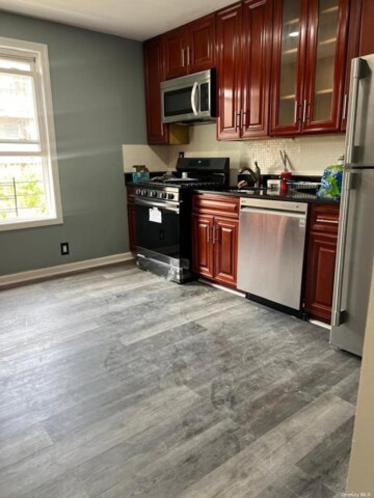 Picture of Home For Rent in Woodside, New York, United States