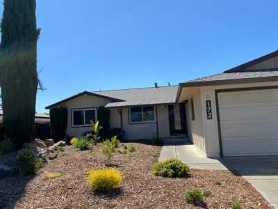 Home For Rent in Vacaville, California