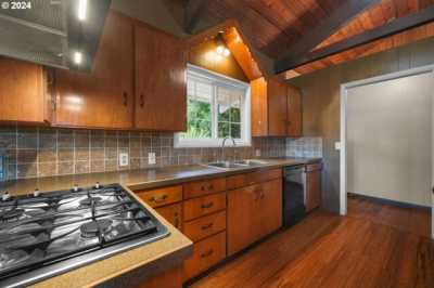 Home For Sale in Cottage Grove, Oregon