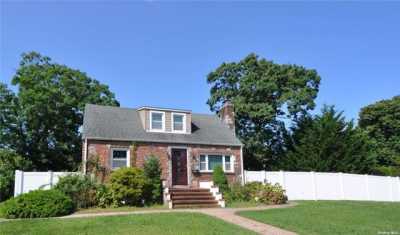 Home For Sale in Copiague, New York