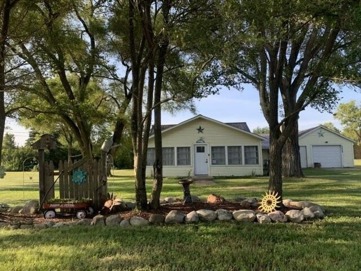 Picture of Home For Sale in Mancelona, Michigan, United States