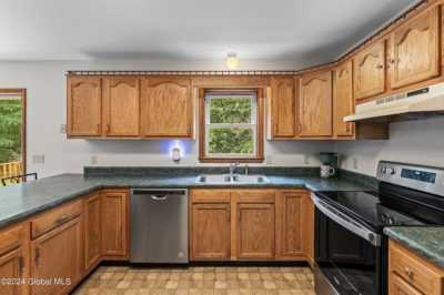 Home For Sale in Glenville, New York