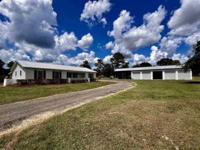 Home For Sale in Quincy, Florida