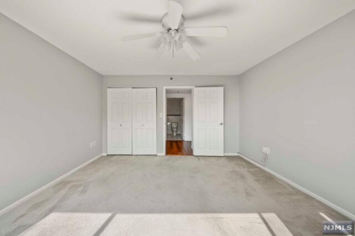 Picture of Home For Rent in Fort Lee, New Jersey, United States