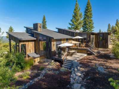 Home For Sale in Truckee, California