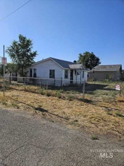 Home For Sale in Ontario, Oregon