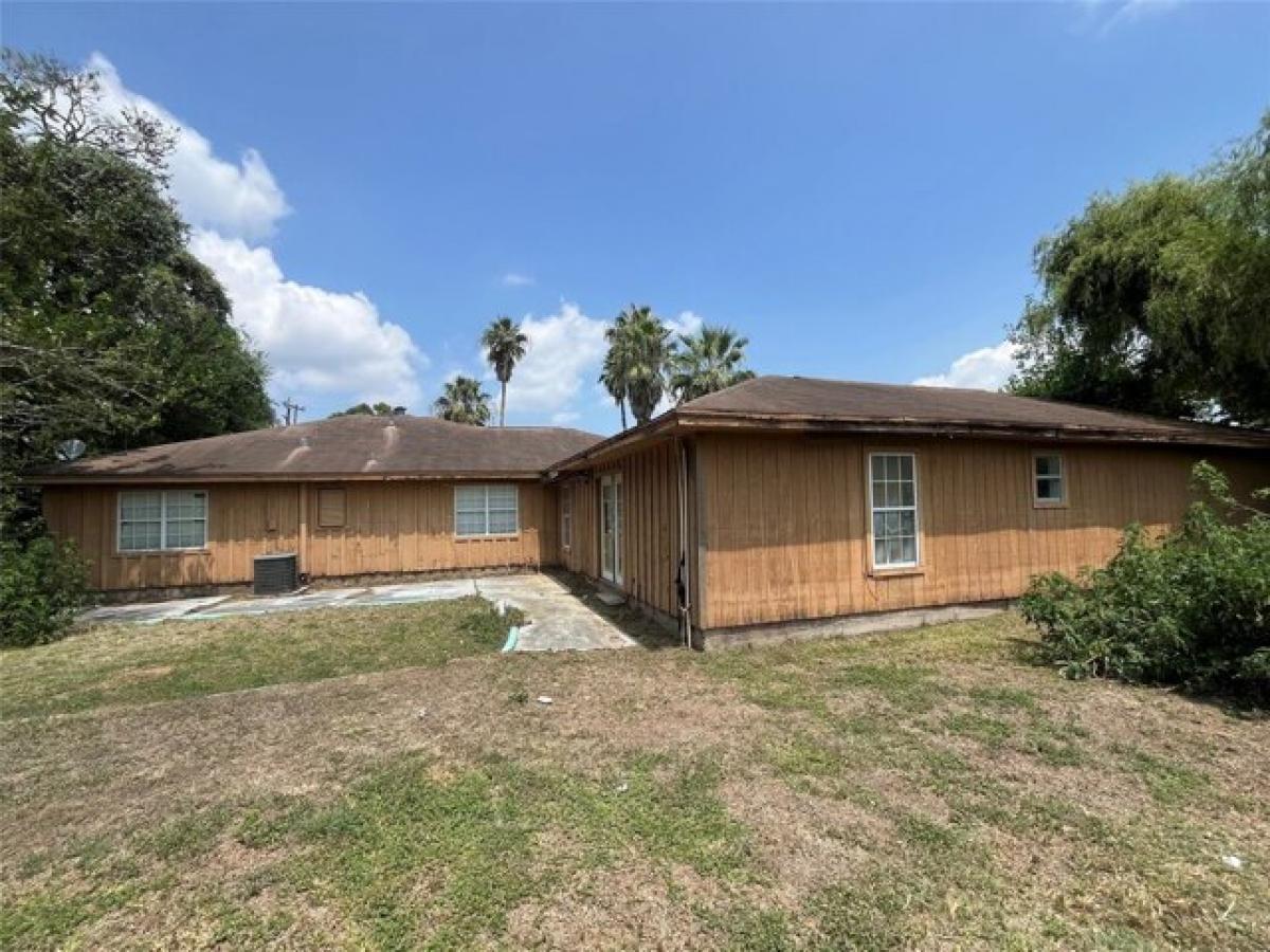 Picture of Home For Sale in Hitchcock, Texas, United States