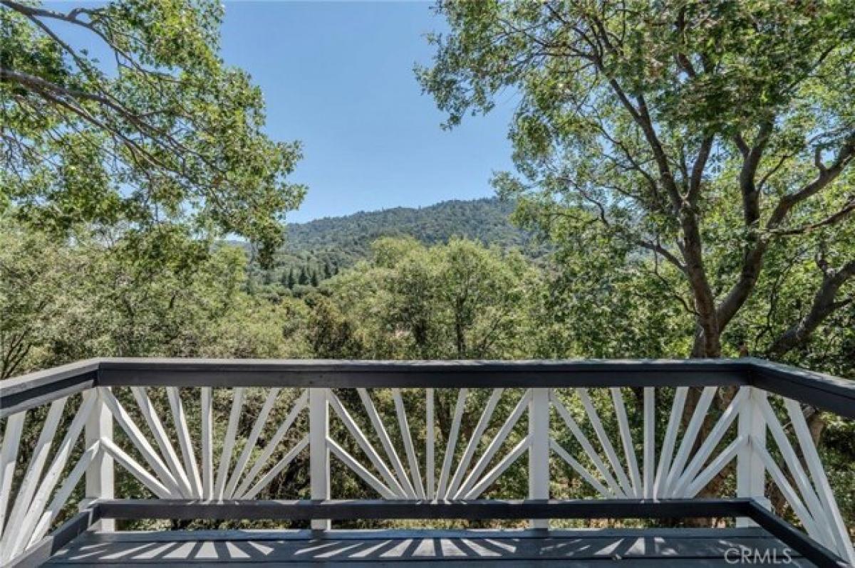 Picture of Home For Sale in Crestline, California, United States