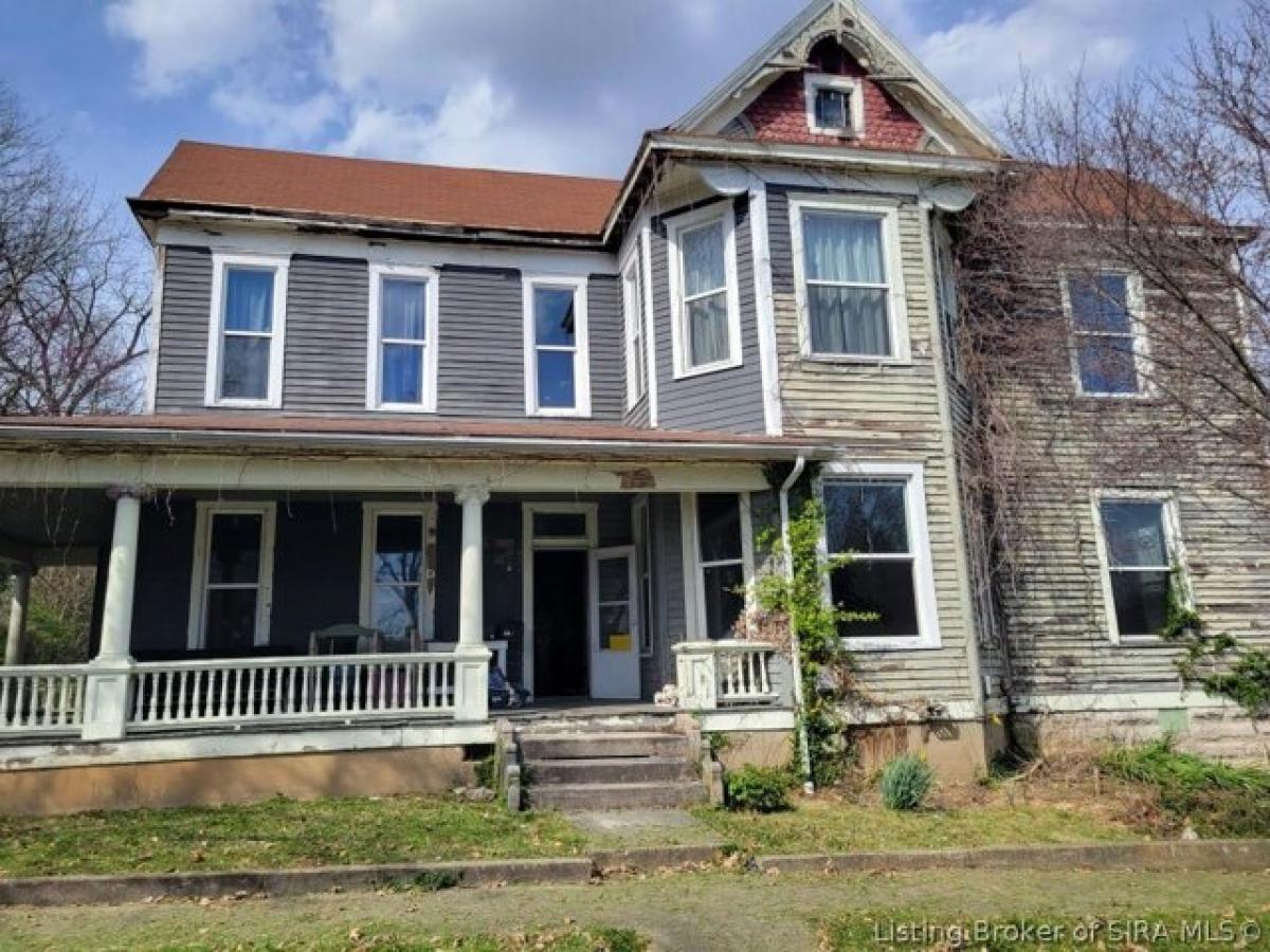 Picture of Home For Sale in Paoli, Indiana, United States