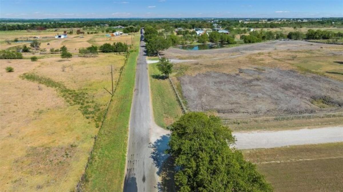 Picture of Residential Land For Sale in Royse City, Texas, United States