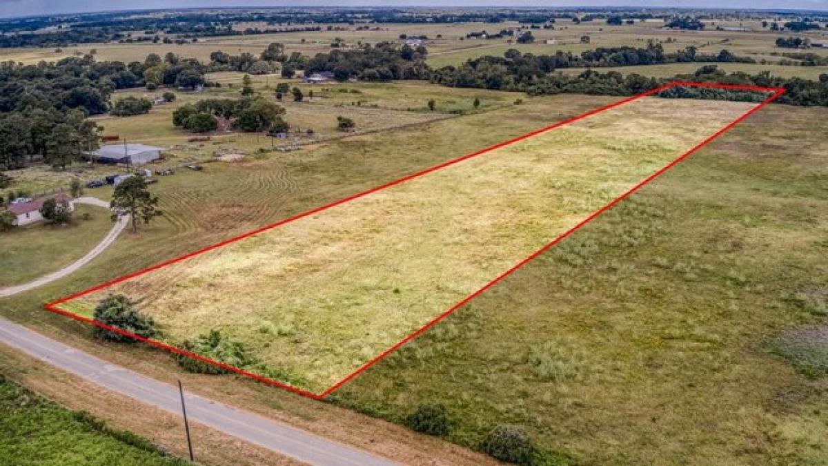 Picture of Residential Land For Sale in Hempstead, Texas, United States