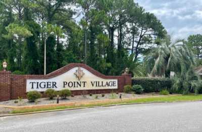 Residential Land For Sale in Gulf Breeze, Florida