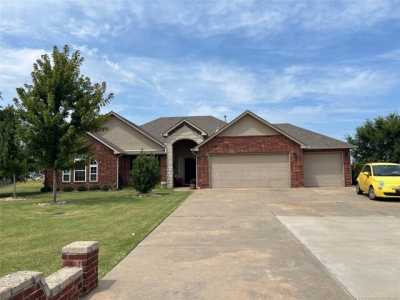 Home For Sale in Collinsville, Oklahoma