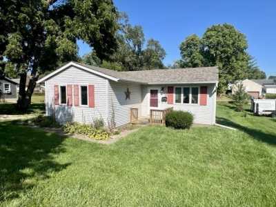 Home For Sale in Grinnell, Iowa