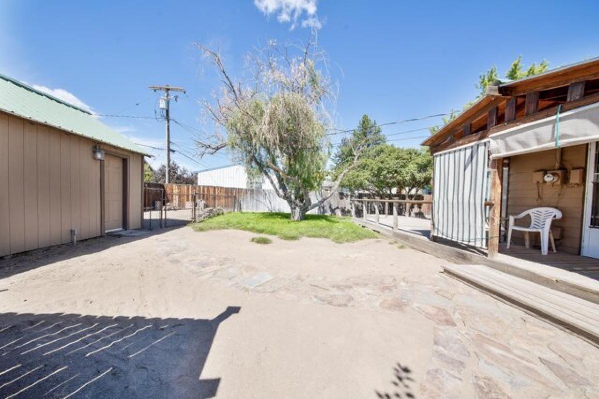 Picture of Home For Sale in Redmond, Oregon, United States