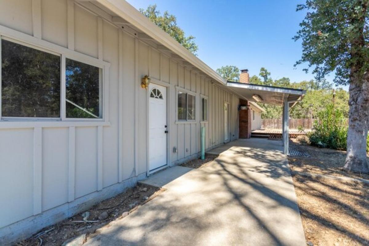 Picture of Home For Sale in Cottonwood, California, United States