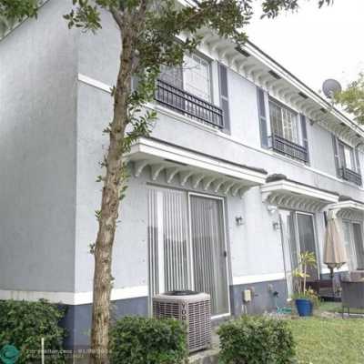 Home For Rent in Lauderhill, Florida