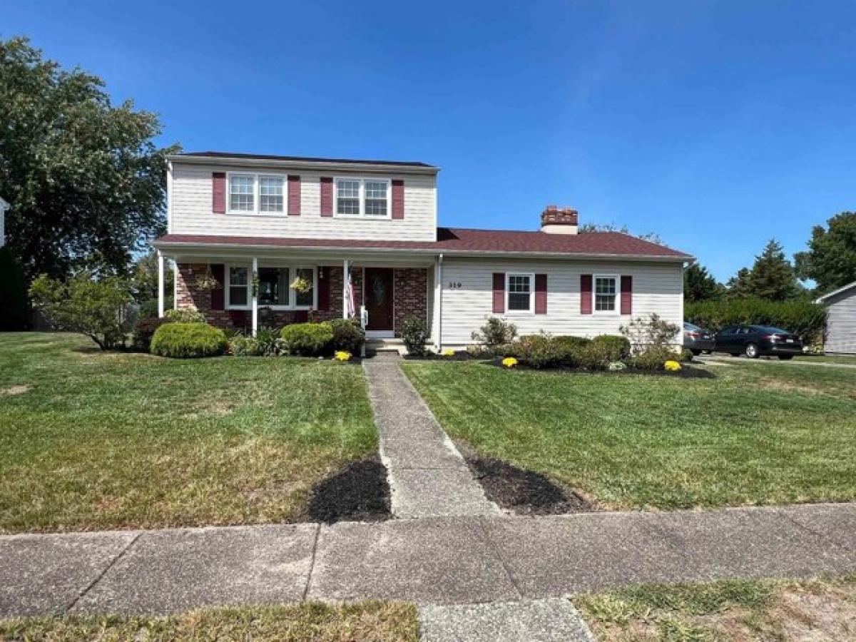 Picture of Home For Sale in Egg Harbor Township, New Jersey, United States