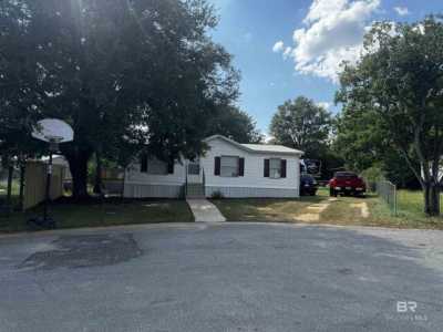 Home For Sale in Robertsdale, Alabama