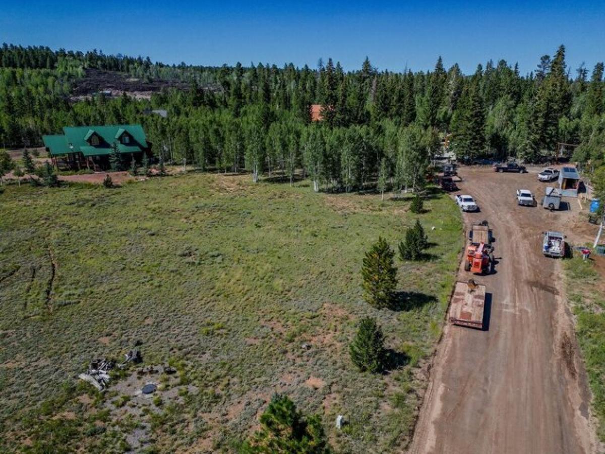 Picture of Residential Land For Sale in Duck Creek Village, Utah, United States