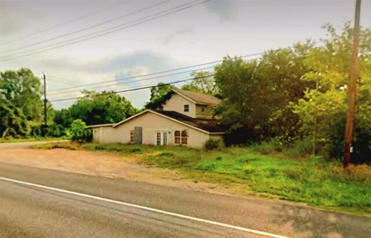 Picture of Residential Land For Sale in Rosharon, Texas, United States