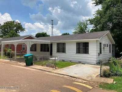 Home For Sale in Grenada, Mississippi