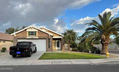 Home For Sale in Litchfield Park, Arizona