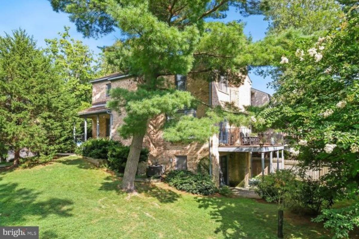 Picture of Home For Sale in Potomac, Maryland, United States