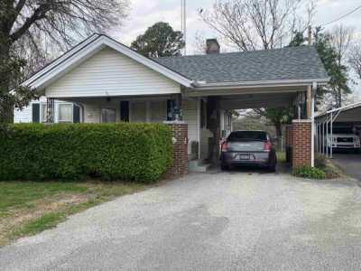 Home For Sale in Medina, Tennessee