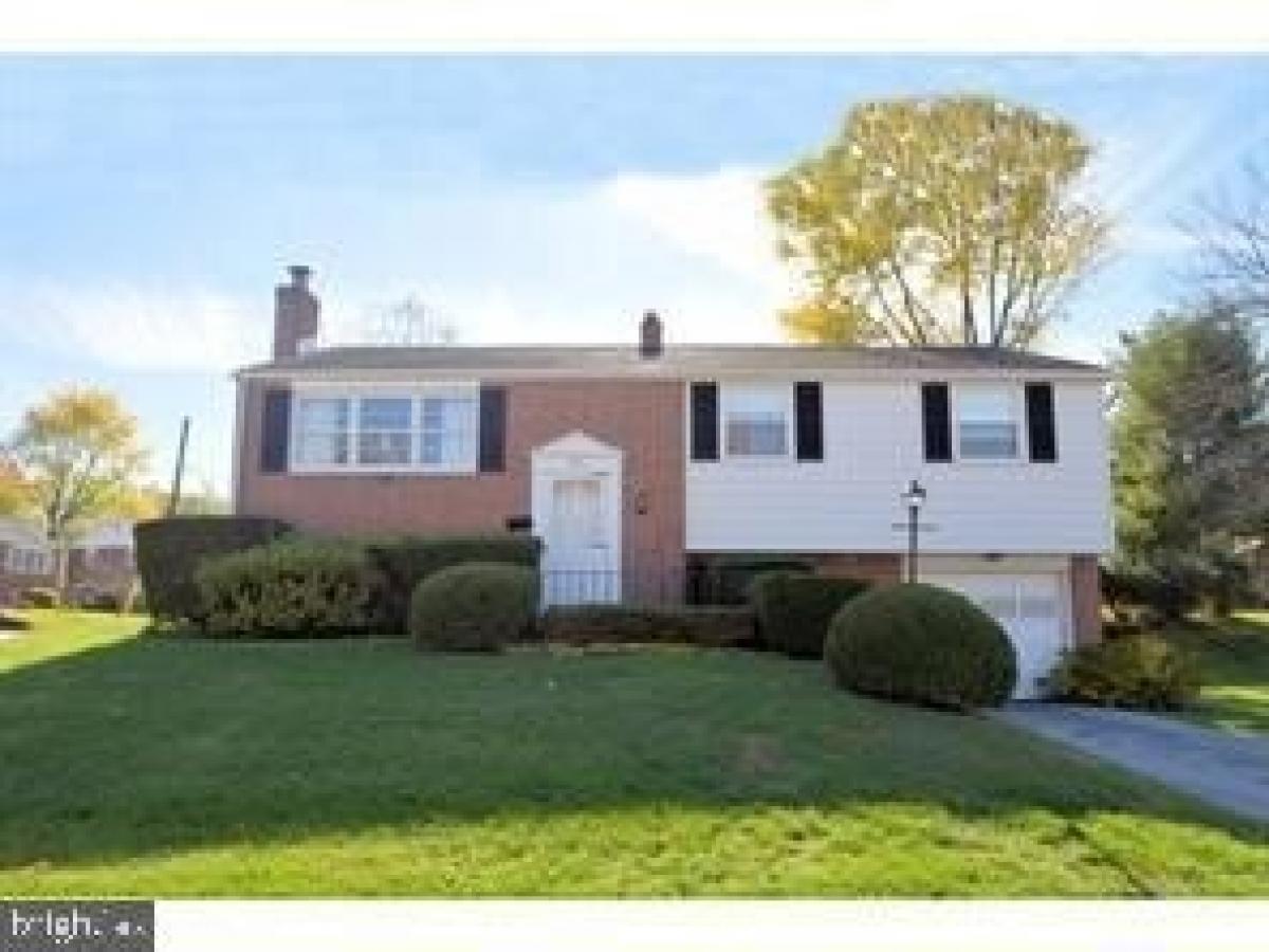 Picture of Home For Sale in King of Prussia, Pennsylvania, United States