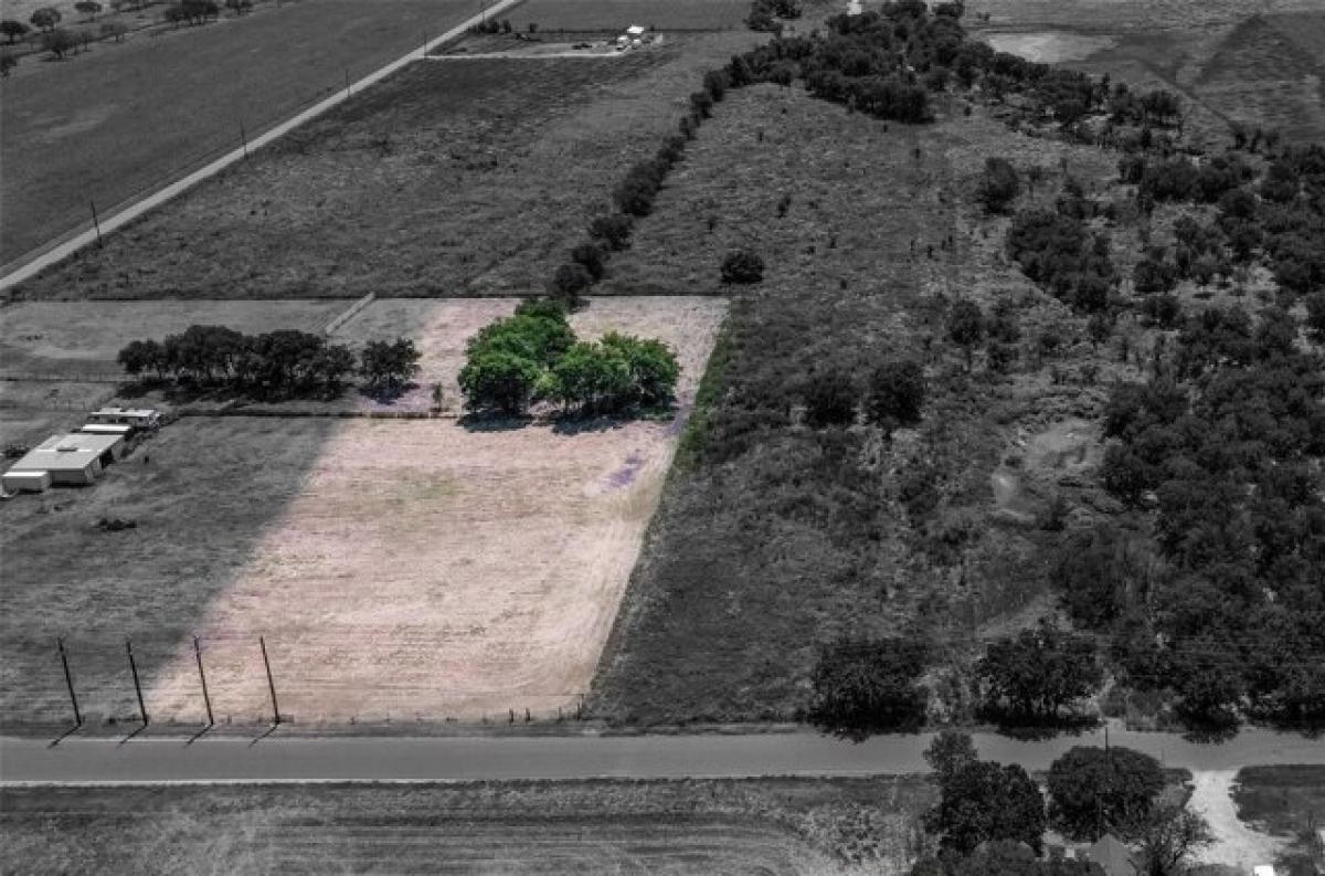 Picture of Residential Land For Sale in Forreston, Texas, United States