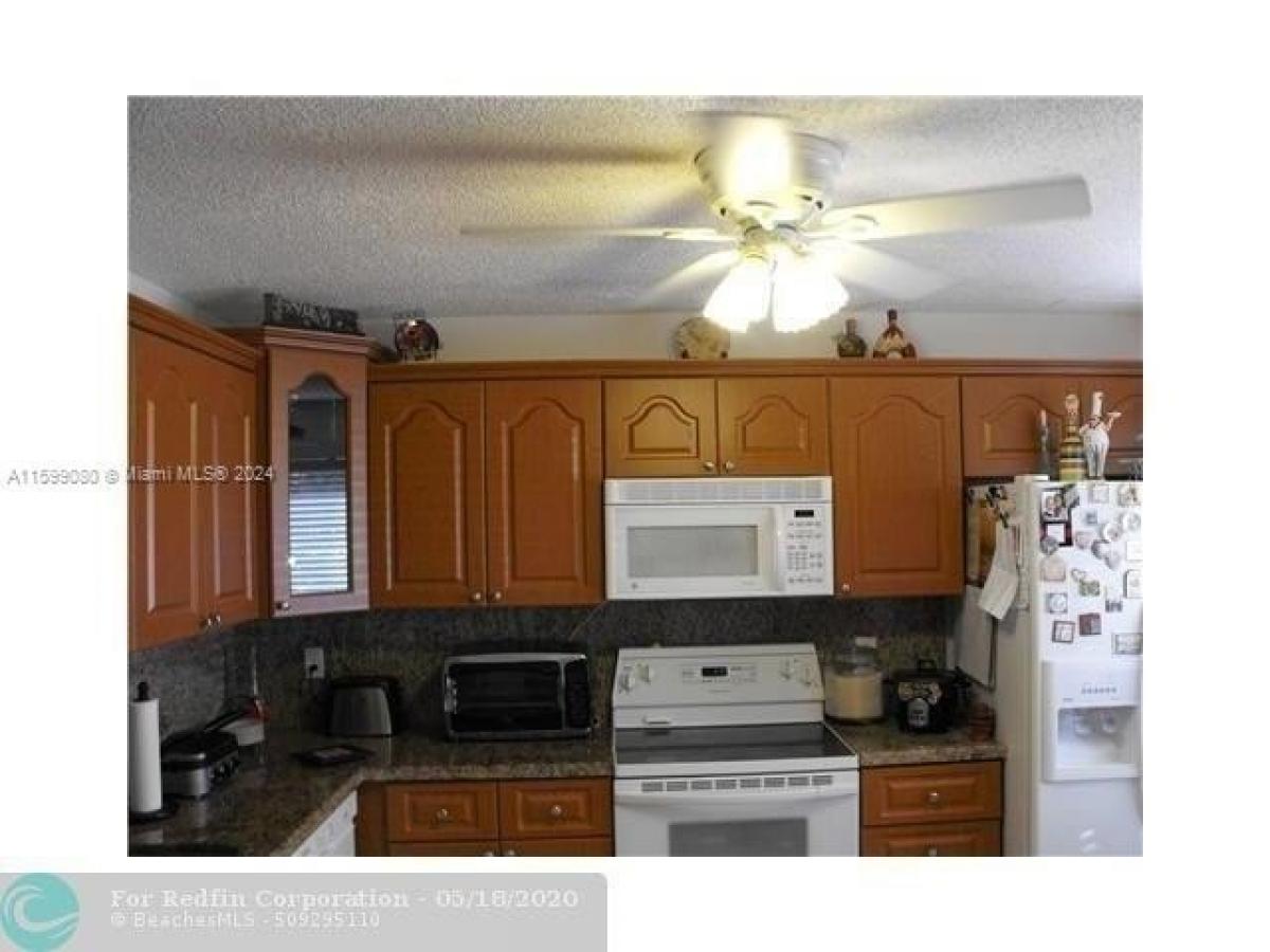 Picture of Home For Sale in North Lauderdale, Florida, United States