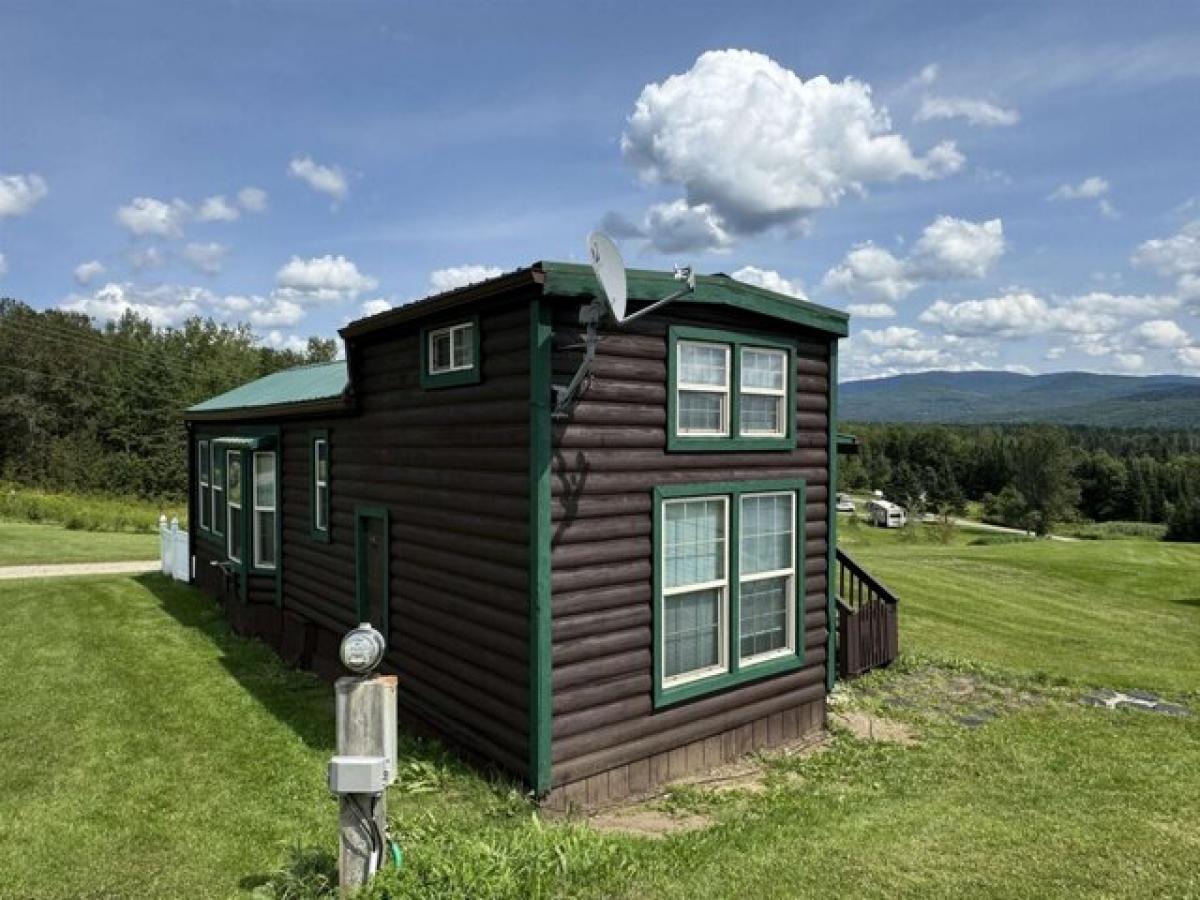 Picture of Home For Sale in Colebrook, New Hampshire, United States