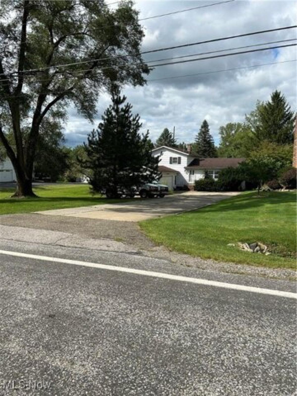 Picture of Home For Sale in Northfield, Ohio, United States