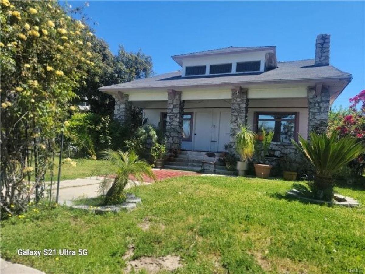 Picture of Home For Sale in Colton, California, United States