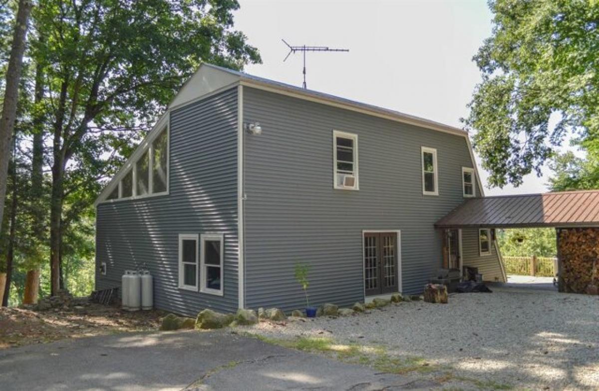 Picture of Home For Sale in Richmond, New Hampshire, United States