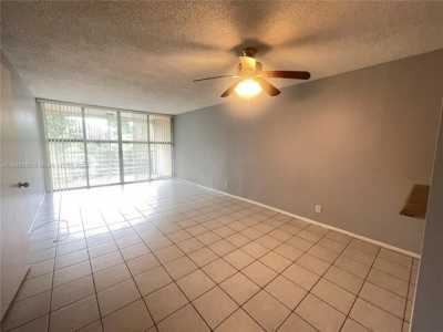 Home For Rent in Davie, Florida