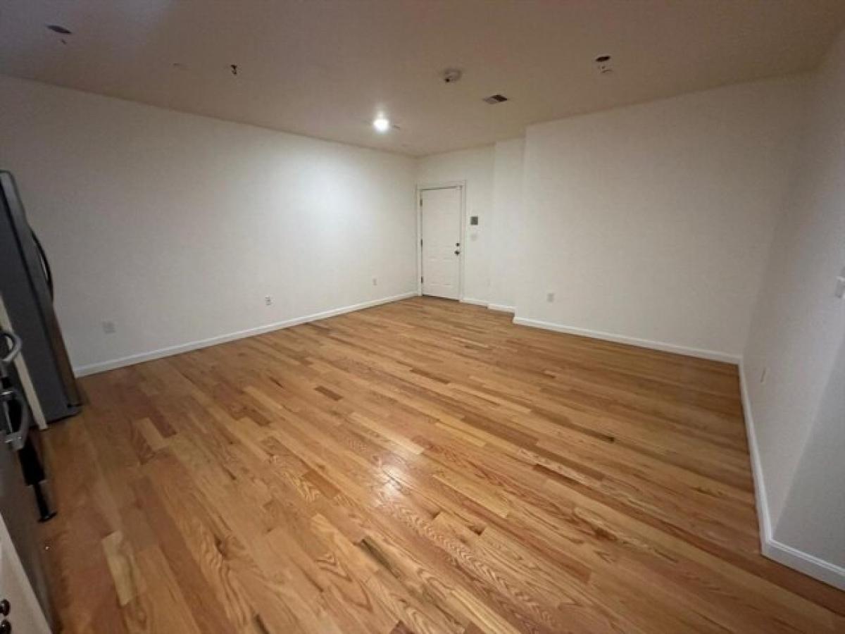 Picture of Apartment For Rent in Lawrence, Massachusetts, United States