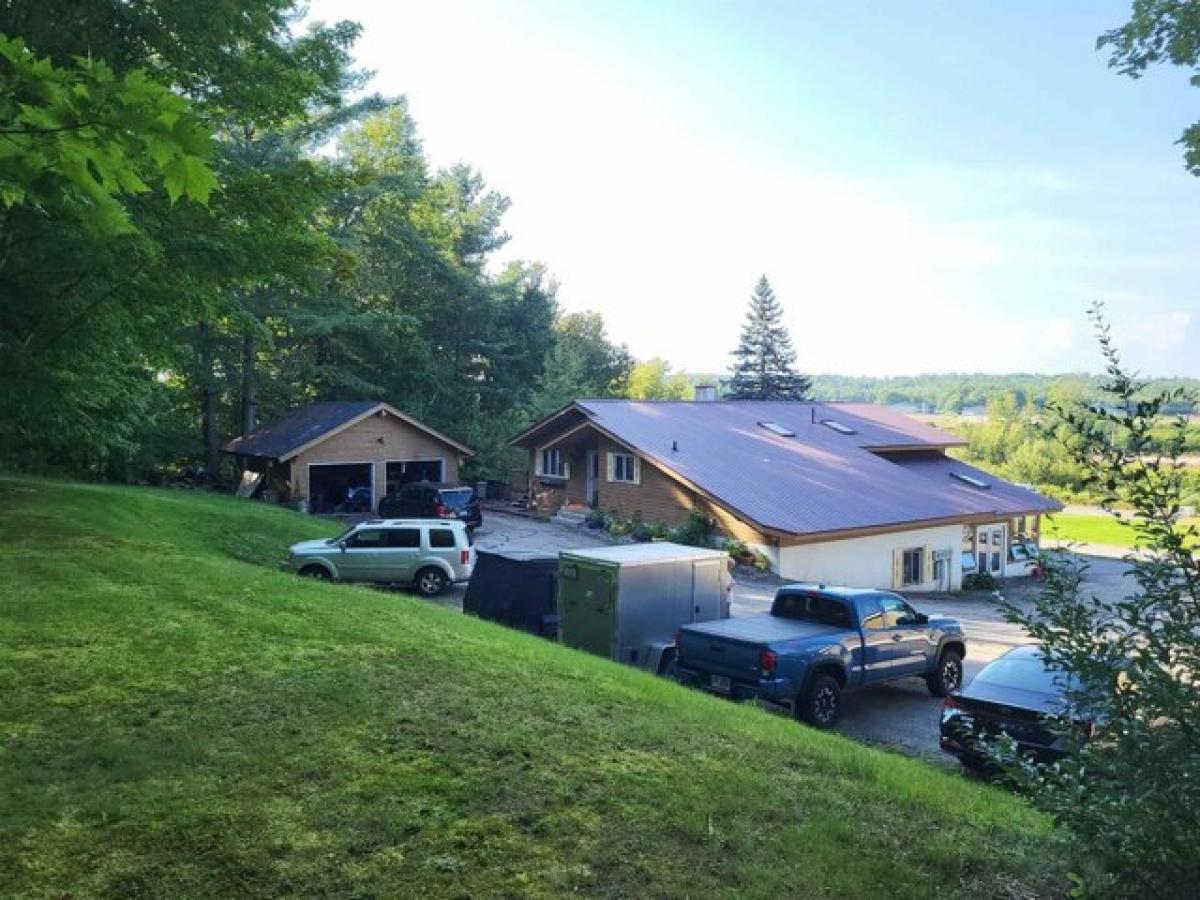 Picture of Home For Sale in Gilford, New Hampshire, United States