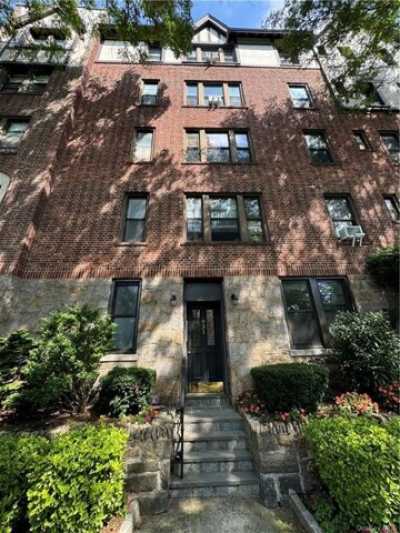 Home For Rent in Bronxville, New York