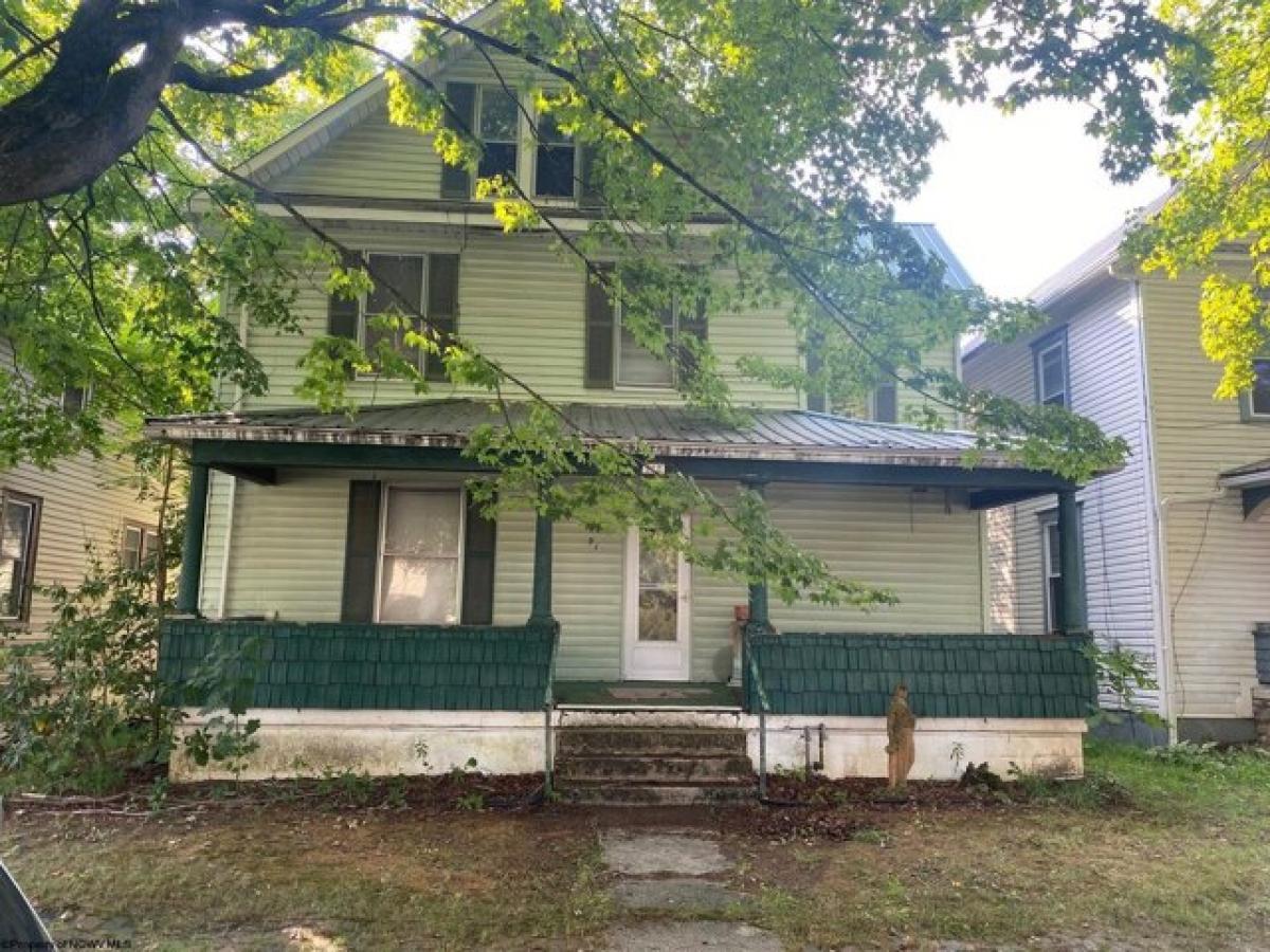 Picture of Home For Sale in Elkins, West Virginia, United States