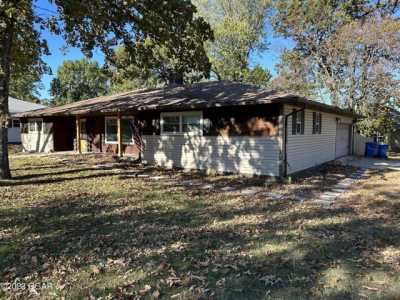 Home For Sale in Carl Junction, Missouri